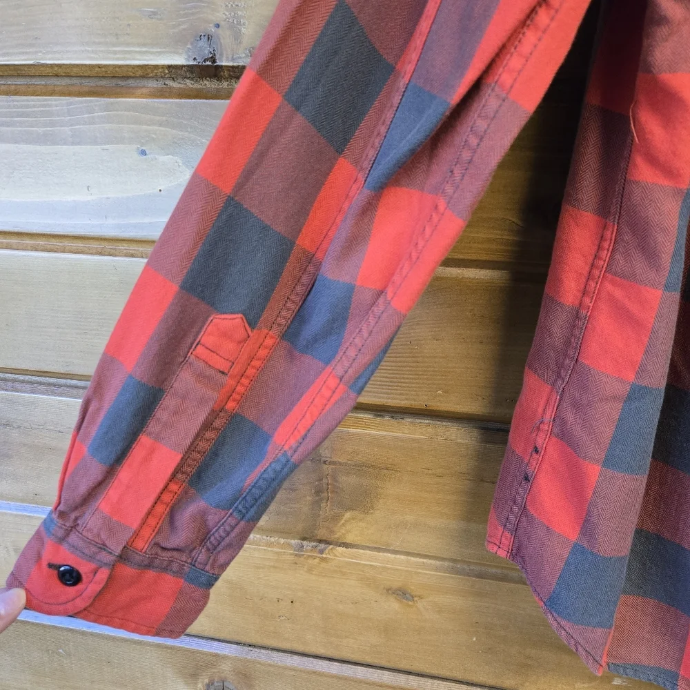 J. Crew Sportsmen's Outfitter Buffalo Plaid Herringbone Twill Button Up Size M - Picture 8 of 8